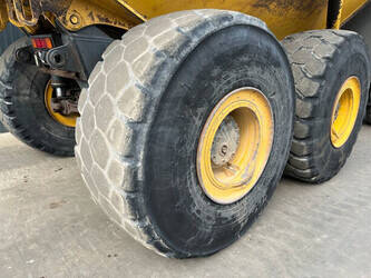 2012-komatsu-hm400-3-1439062-46392730