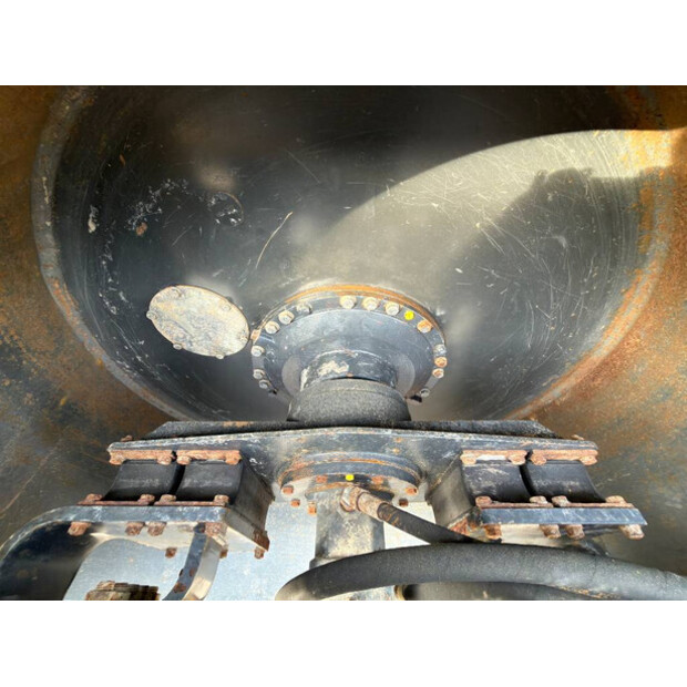 2019 بوماج BW213D-5-46393143