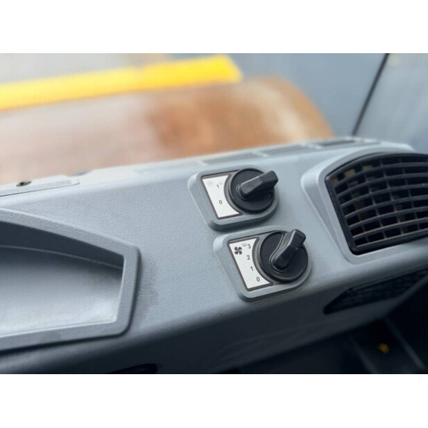 2017 بوماج BW213D-5-46393185