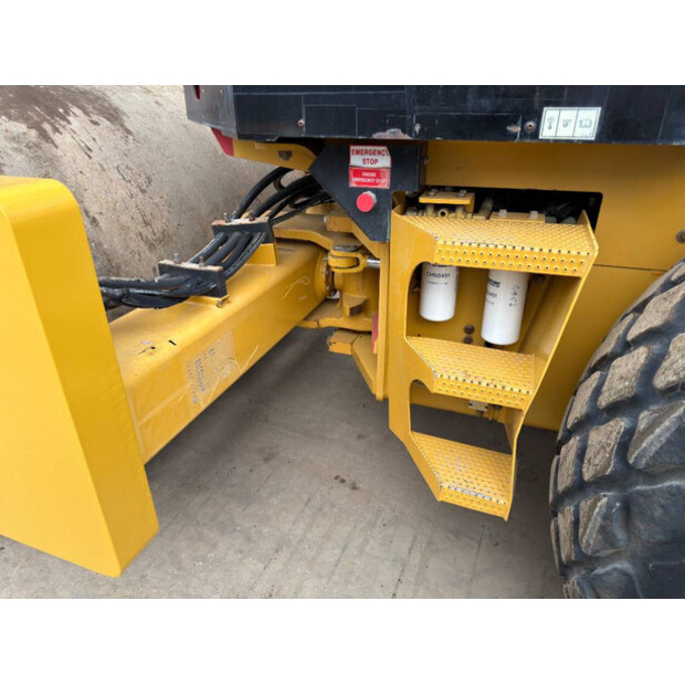 2011 Caterpillar CS76 XT-46393327