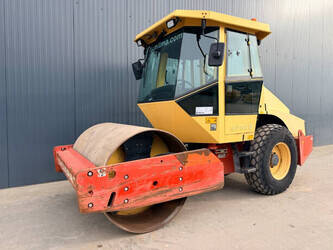 صورة ل معدات رص 2009 ديناباك CA152D