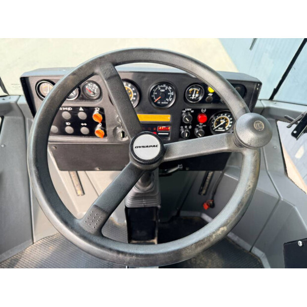 2009 DYNAPAC CA152D-46393406