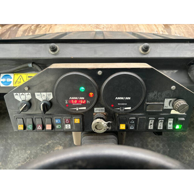 2011 AMMANN AV130X-46393559