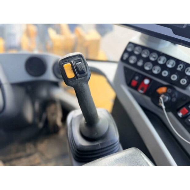 2015 Caterpillar 938M-46394177