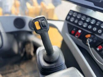 2015-caterpillar-938m-1439097-46394177