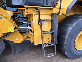 2023-caterpillar-966-1439101-46394334