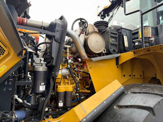 2023-caterpillar-966-1439101-46394357