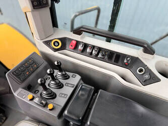 2023-caterpillar-966-1439101-46394363