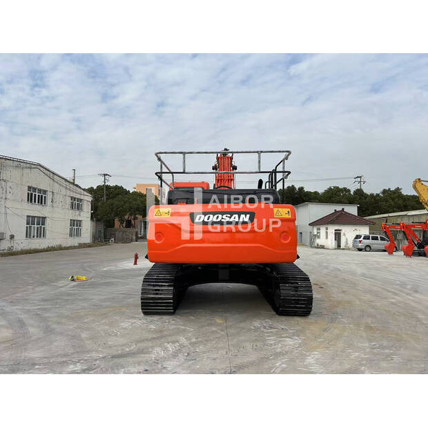 2025 دووسان DX300-46406568