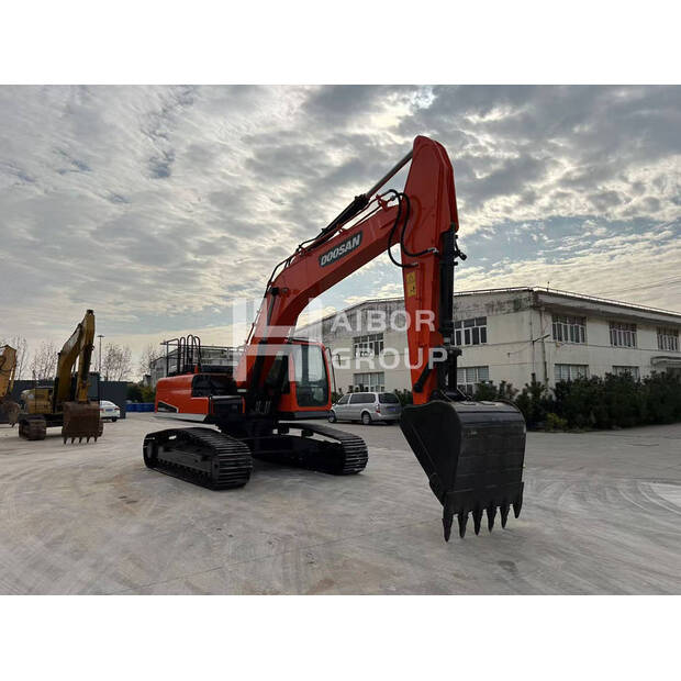 2025 دووسان DX300-46406572