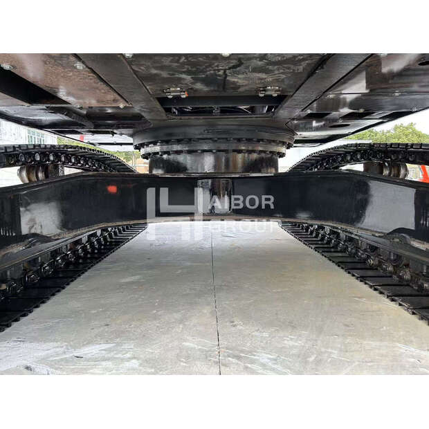 2025 دووسان DX300-46406573