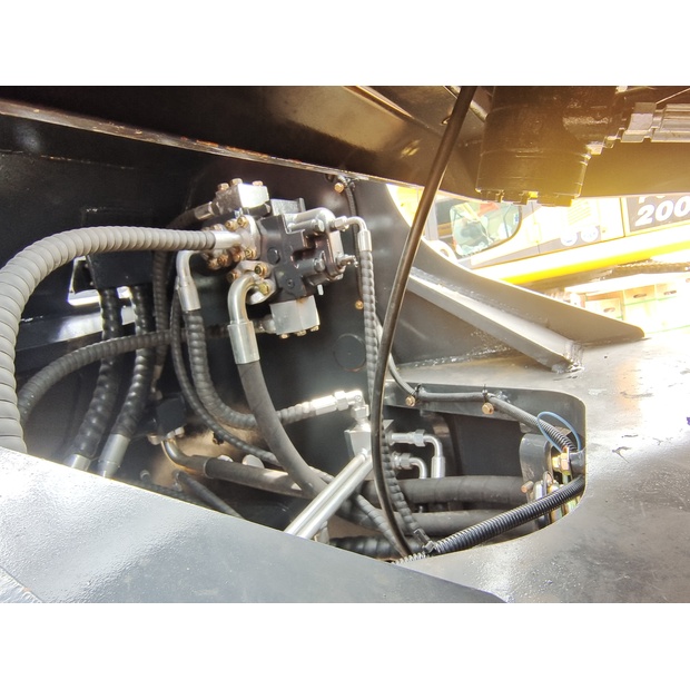 2024 اكس سي ام جي ZL50GN-46406684