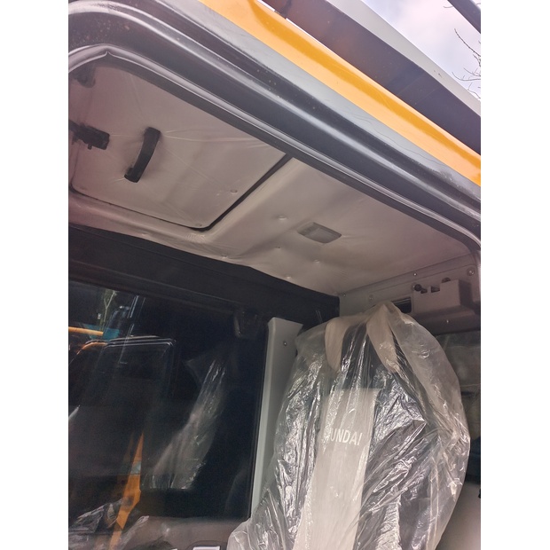 2025 هيونداي 225LC-9T-46406696