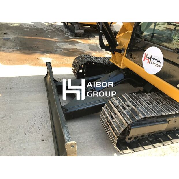 2022 كاتربيلر 305.5E2-46406781