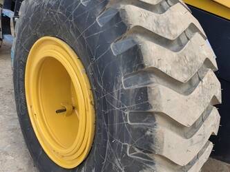 2017-komatsu-wa380-3-1439136-46406842