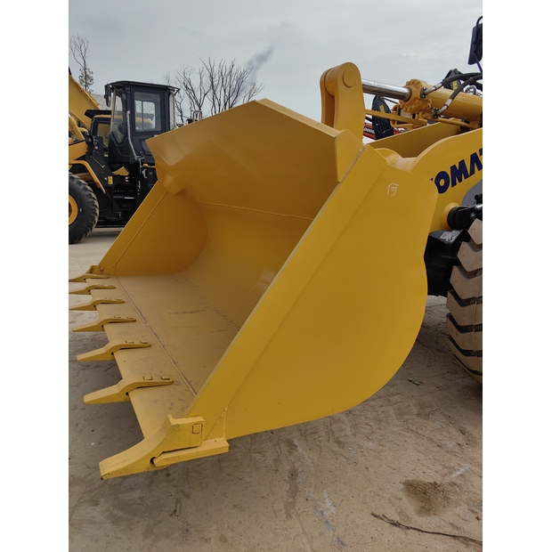 2017 كوماتسو WA380-3-46406845