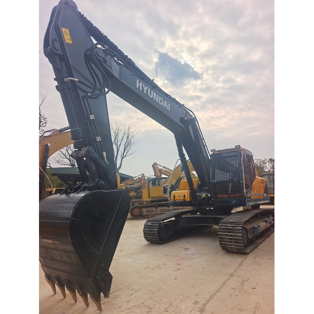 2024 Hyundai 305LC-9T-46406870