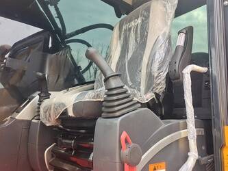 2024-hyundai-305lc-9t-1439138-46406872