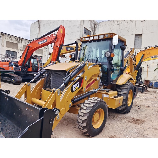 2025 كاتربيلر 420F2-46407007