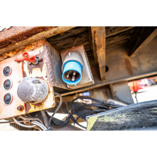 2000 Samro S338-46407219