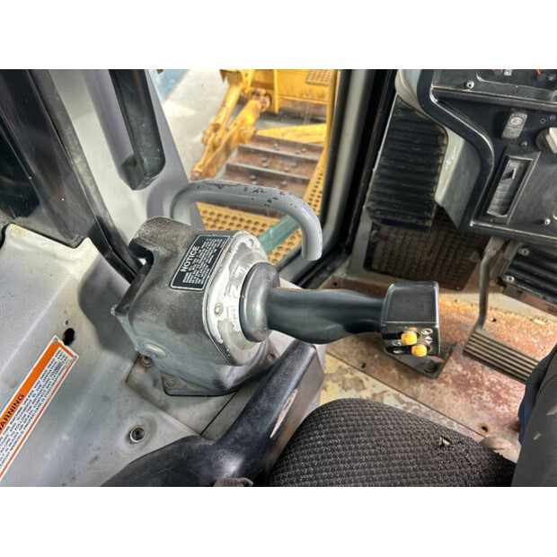 2005 كاتربيلر D7RII-46407531