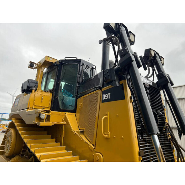 2011 Caterpillar D9T-46407654