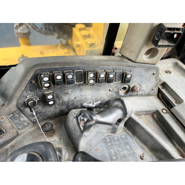 2011 Caterpillar D9T-46407677