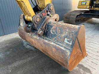 2019-caterpillar-323-1439164-46407886