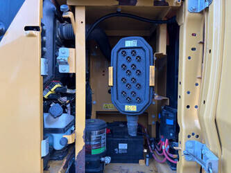 2019-caterpillar-323-1439164-46407907