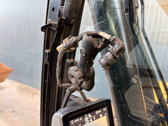 2019-caterpillar-323-1439164-46407929