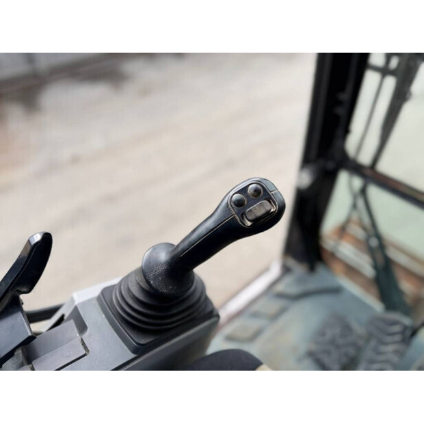 2017 Caterpillar 336FL-46408071