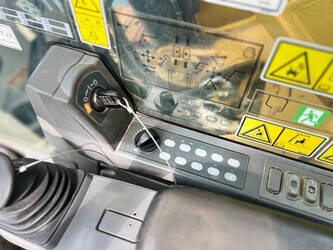 2017-caterpillar-352f-1439169-46408183