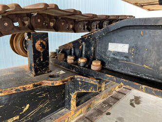 2017-caterpillar-352f-1439169-46408192