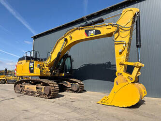 2017-caterpillar-352f-1439170-46408208