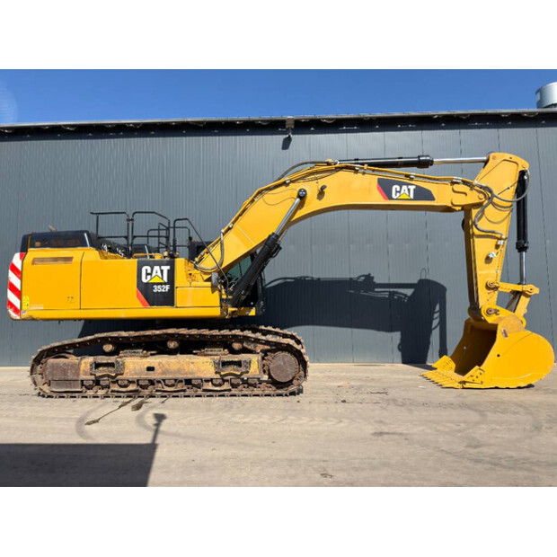 2017 Caterpillar 352F-46408209