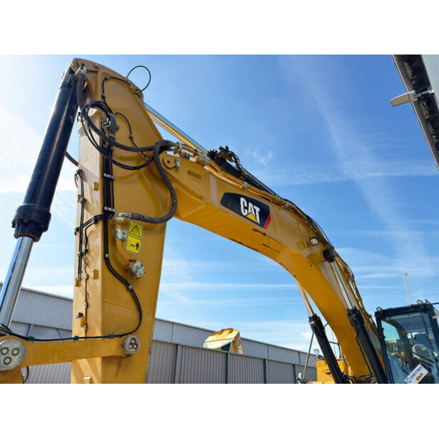 2017 Caterpillar 352F-46408212