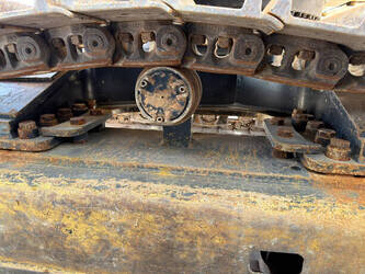 2017-caterpillar-352f-1439170-46408220