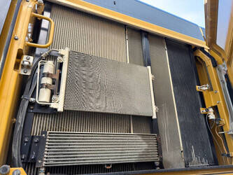 2017-caterpillar-352f-1439170-46408230