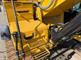 2017-caterpillar-352f-1439170-46408232