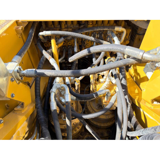 2017 Caterpillar 352F-46408236