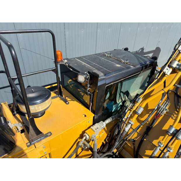 2017 Caterpillar 352F-46408238