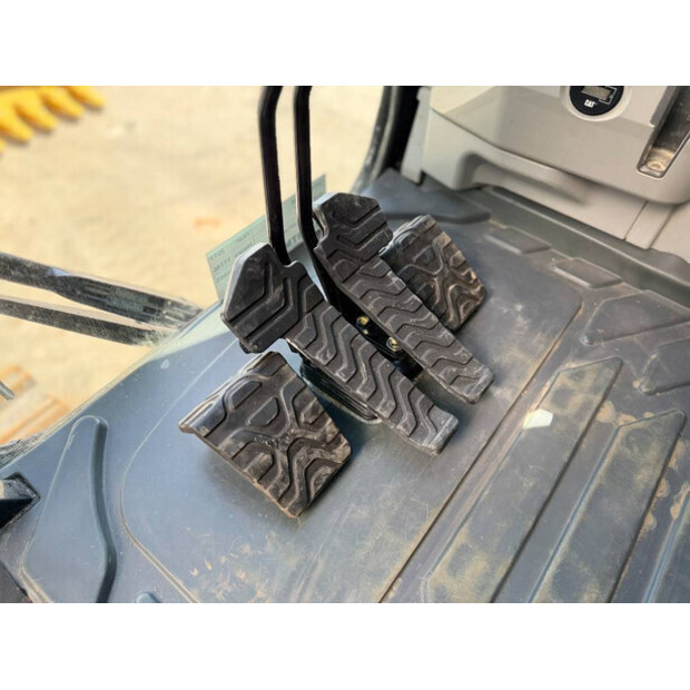 2017 Caterpillar 352F-46408248