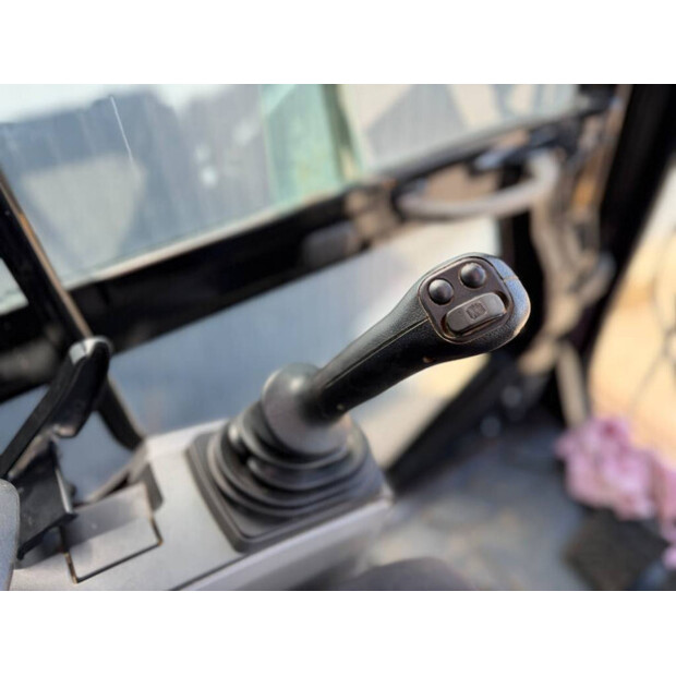 2017 Caterpillar 352F-46408253