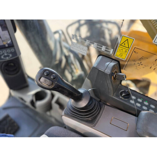 2017 Caterpillar 352F-46408254