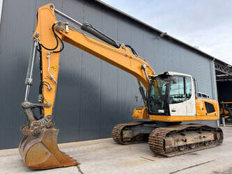 Image for TRACKED EXCAVATORS 2014 Liebherr R922SLC