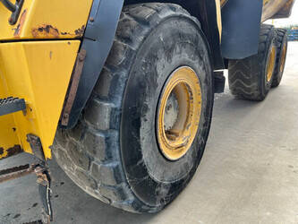 2012-komatsu-hm400-3-1439178-46408622