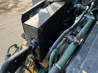 2010-volvo-a40e-1439181-46408763