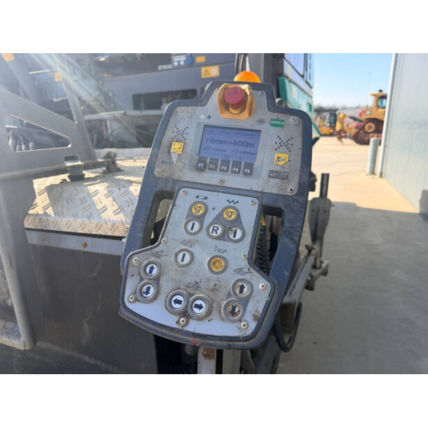 2012 VOGELE Super 1600-2-46408788