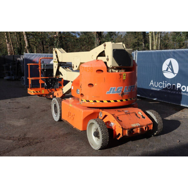 2006 JLG E400AN-46409244