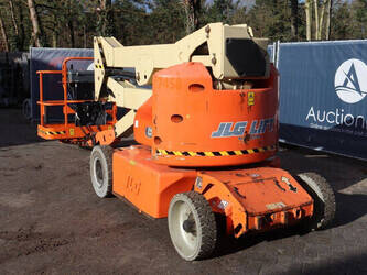 2006-jlg-e400an-1439193-46409244